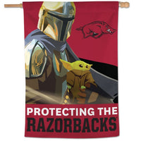 Wholesale-Arkansas Razorbacks / Star Wars MANDALORIAN Vertical Flag 28" x 40"