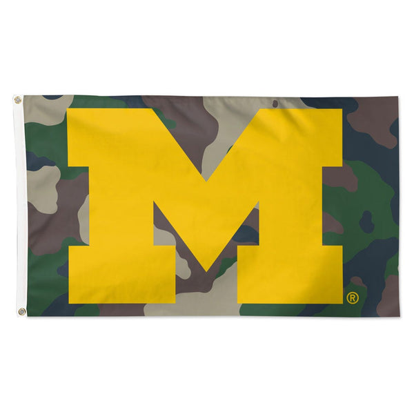 Michigan Wolverines camo Flag - Deluxe 3' X 5'