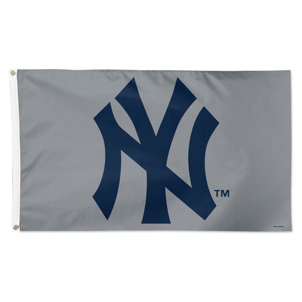 New York Yankees Flag - Deluxe 3' X 5'