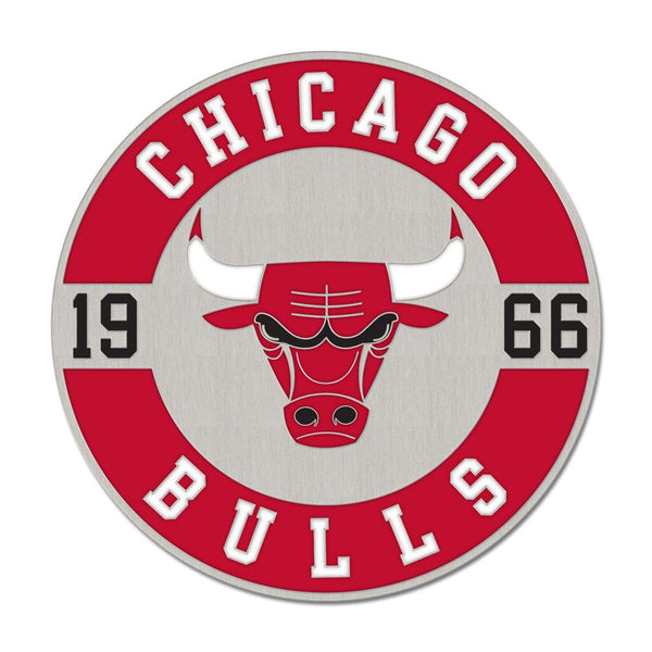 Chicago Bulls round est Collector Enamel Pin Jewelry Card