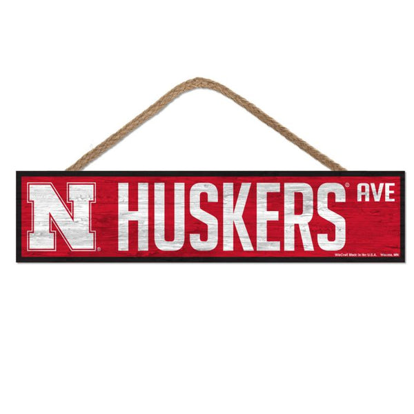 Wholesale-Nebraska Cornhuskers Wood Sign-with Rope 4" x 17"