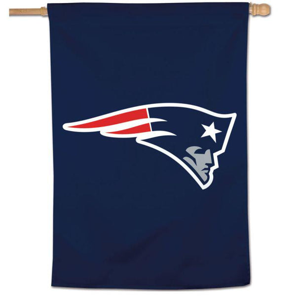 Wholesale-New England Patriots Logo Vertical Flag 28" x 40"